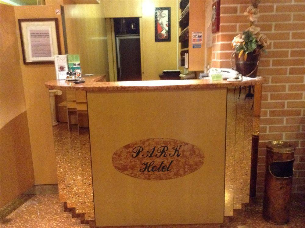 Park Hotel คาสเทลซานเปียโตรแตร์เม ภายนอก รูปภาพ